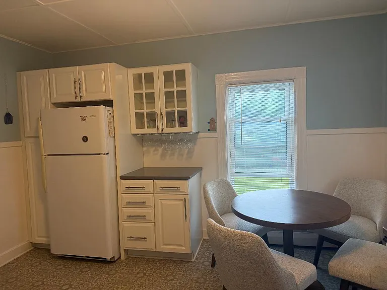3rd view of kitchen