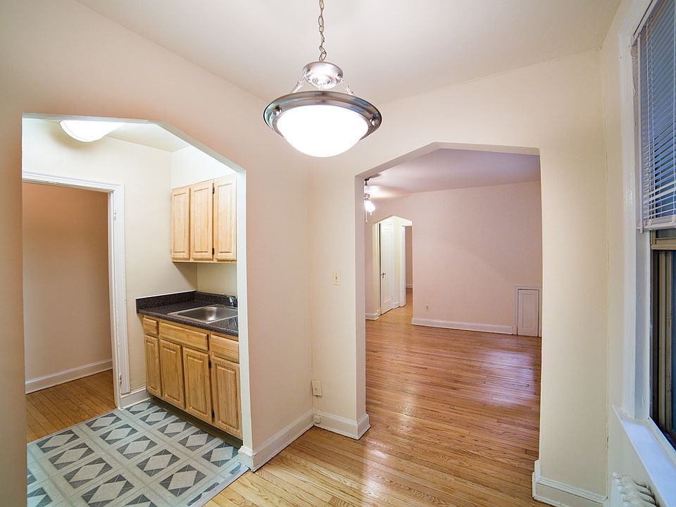 1st image of 3101 Pennsylvania Ave SE #403