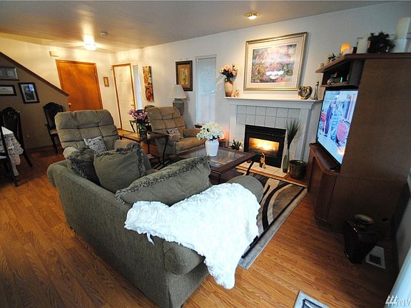 2nd image of 9621 2nd St SE #49