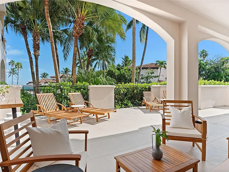 19216 Fisher Island Dr #19216 — Photo 7