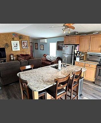 3rd image of 1243 Embarcadero Cir
