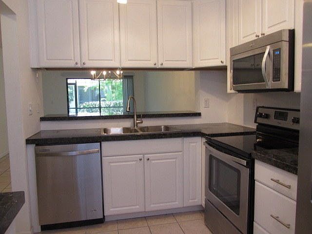 2nd image of 215 NW 36th Ave