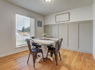 3102 Green Apple Dr, Pearland, TX 77581