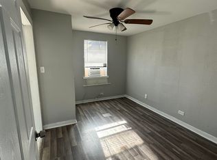 1613 55th St, Galveston, TX 77551
