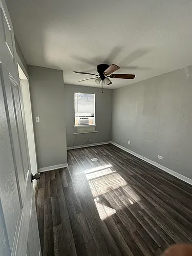 1613 55th St Photo 1