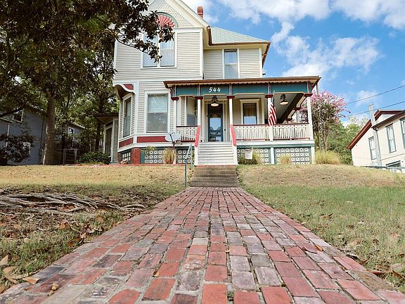 3rd image of 544 Prospect Ave