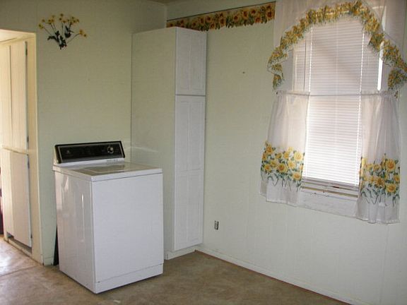 5th image of 525 Otero Ave
