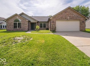 1662 Acorn Rd, Franklin, IN 46131