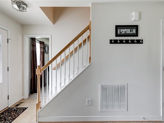5th image of 10559 Deerlake Dr