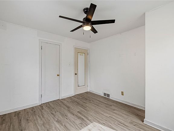 4th image of 237 75th St