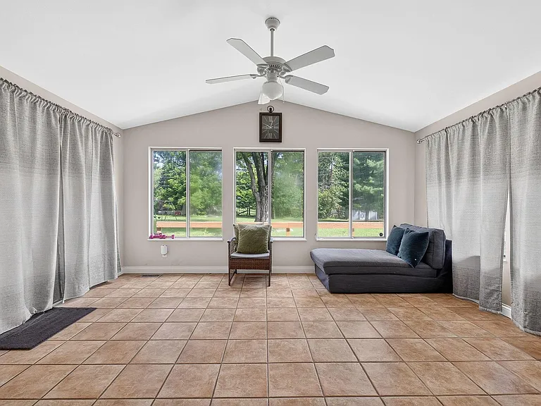3900 Schirtzinger Rd — Photo 16