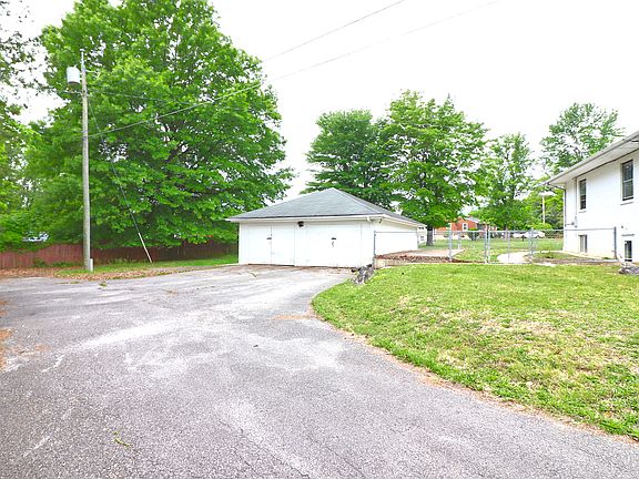 4th image of 6632 Wood Haven Rd