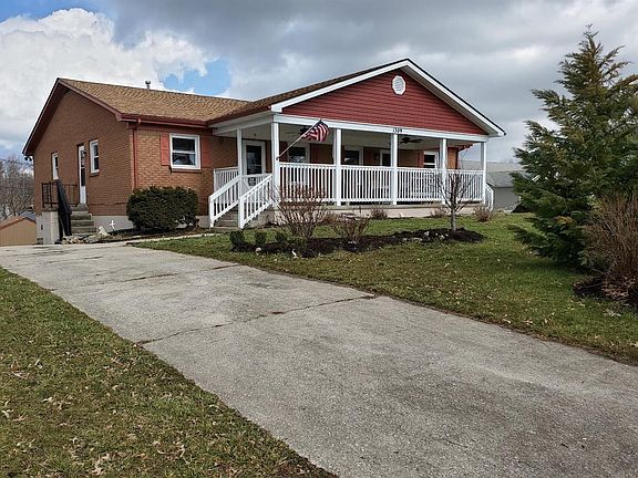 3rd image of 1309 River Park Cir