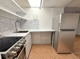 1683 Beacon St Ste 1, Brookline, MA 02445