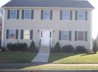 1 Clooney Ter, Peabody, MA 01960