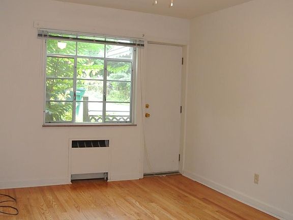 3rd image of 3315 Nash Ave APT 4