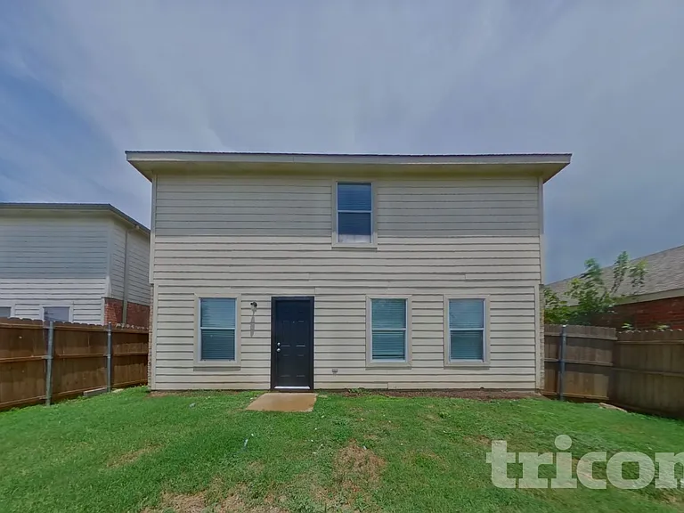 4865 Waterford Dr — Photo 19