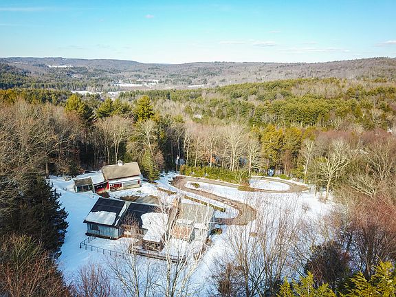 1011 Litchfield Turnpike