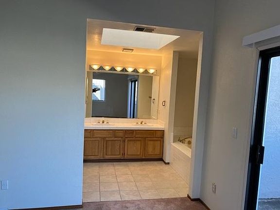 5th image of 1125 Trevino Ter