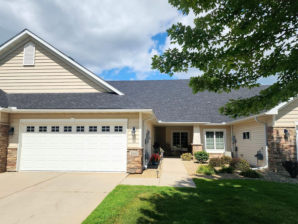 1st image of 1050 Woodland Dr