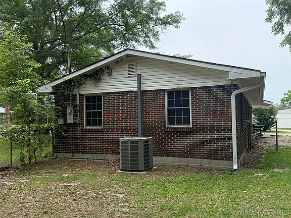 4th image of 1203 W Pine Ave