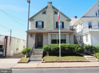 19 Byberry Ave, Hatboro, PA 19040