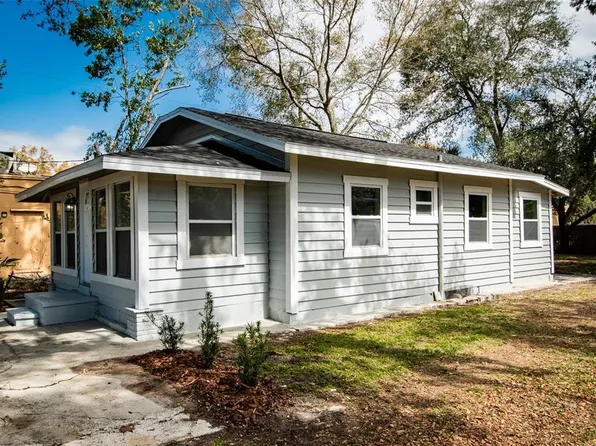 8319 El Portal Dr, Tampa, FL 33604