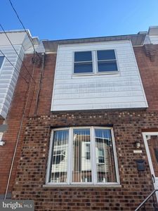 2417 S American St, Philadelphia, PA, 19148
