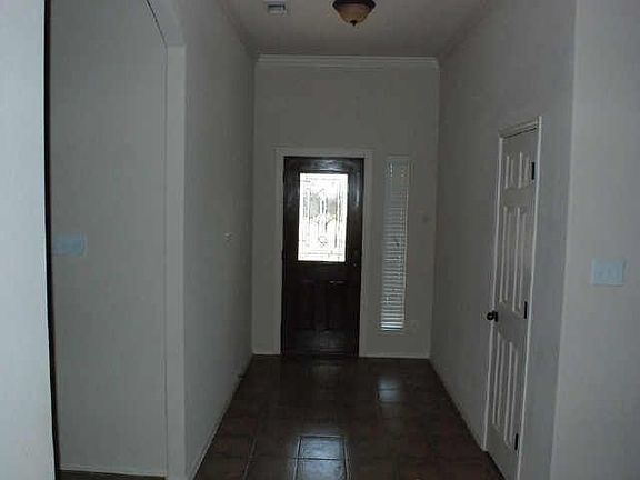 2nd image of 708 W Sheila Cir