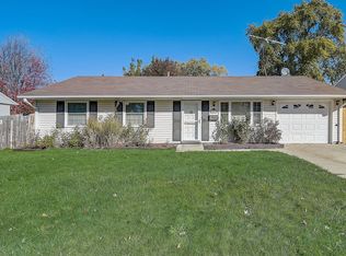 927 Mulberry Ln, Streamwood, IL