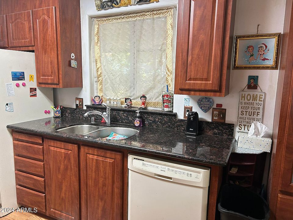 2nd image of 16205 N 33RD Street