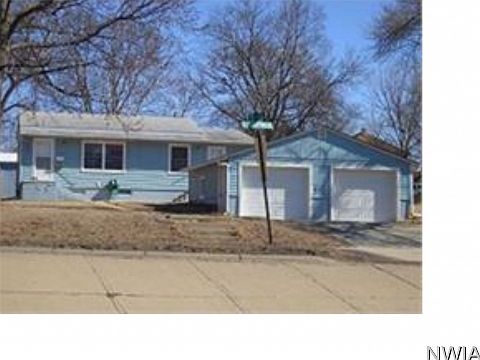 1st image of 2020 S Lakeport St