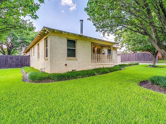 4th image of 2355 Clearview Dr