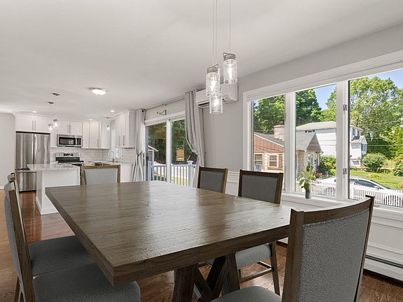 4th image of 38 Overlook Rd