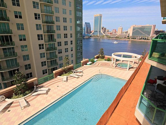 closer view from balcony of downtown