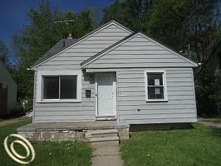 2nd image of 19401 Woodbine St