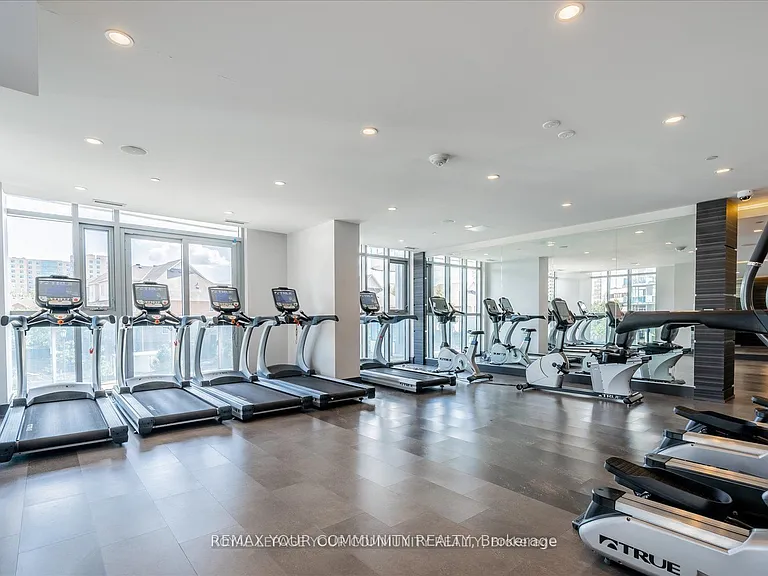 9471 Yonge St #230 — Photo 28