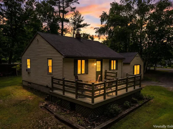 212 Annabessacook Road, Monmouth, ME 04265