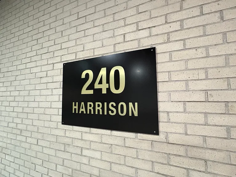 240 Harrison St #301 — Photo 2
