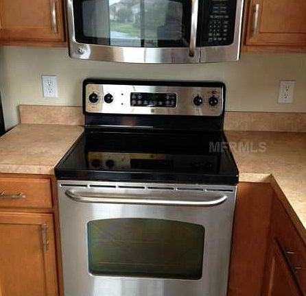 4th image of 3921 Stornoway Dr