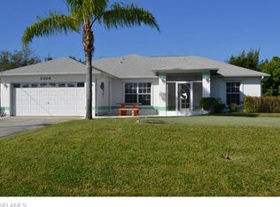 2304 SW 19th Pl, Cape Coral, FL 33991