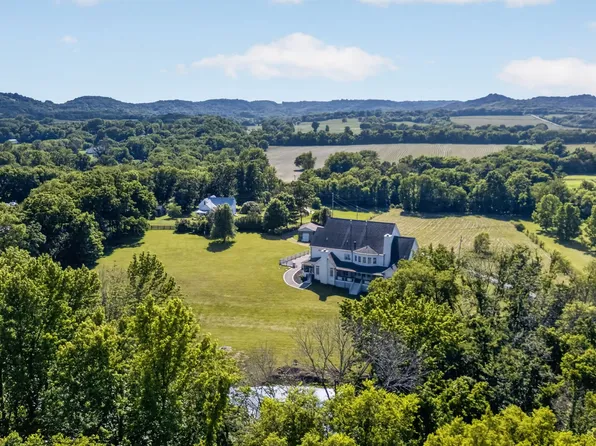 8992 Horton Hwy, College Grove, TN 37046