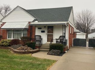 23051 Saxony Ave, Eastpointe, MI 48021