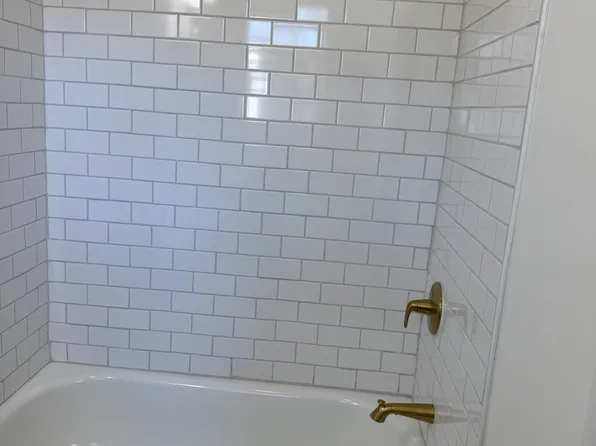 16 S Parsonage St #3, Rhinebeck, NY 12572