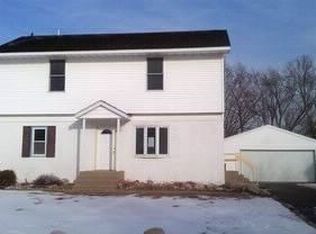 1894 Beaumont St N, Maplewood, MN 55117
