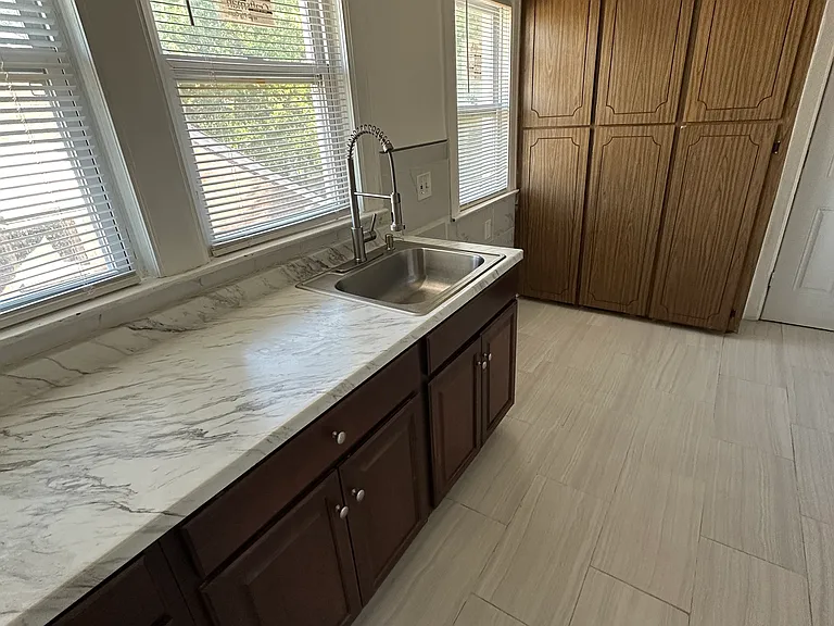 3682 Bedford St — Photo 9