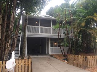 1066 Delaware St, Safety Harbor, FL 34695