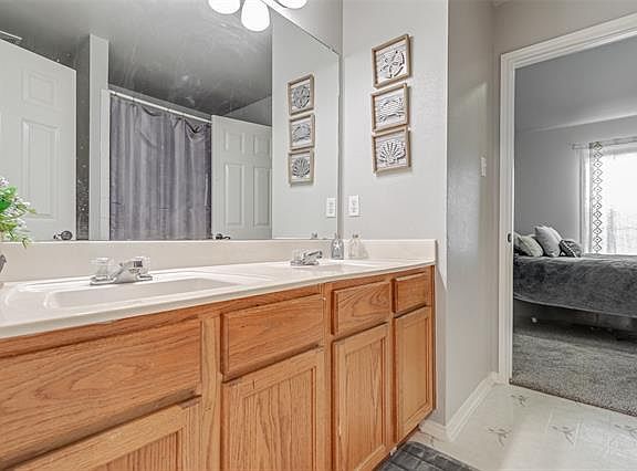 5th image of 122 Elmcrest Dr