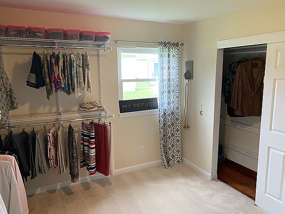 Bedroom 2 (alternate view)