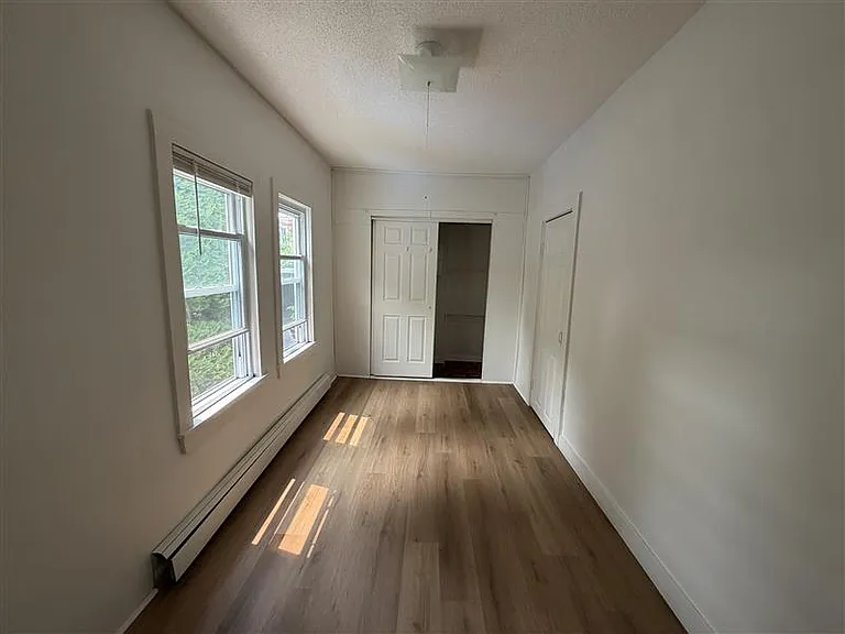 242R Valley St — Photo 7